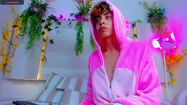 Twinkk_Guy live sex cam