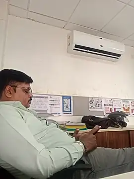 Desi_Lodo_Gujju_Boy live sex cam