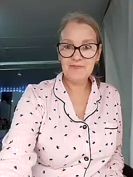 irinamaux live sex cam