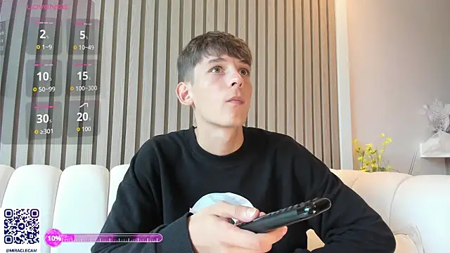 MiracleCam live sex cam