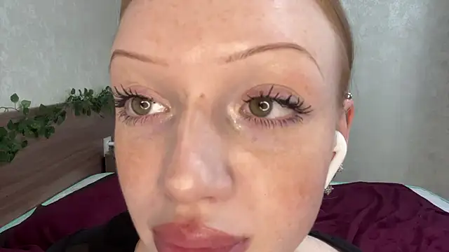 Iamlylu live sex cam