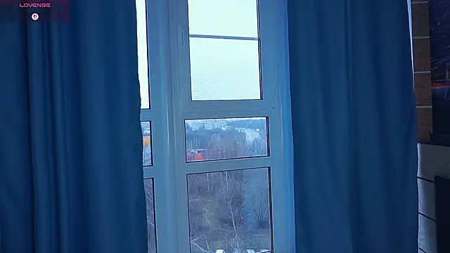 OnaZiroge live sex cam