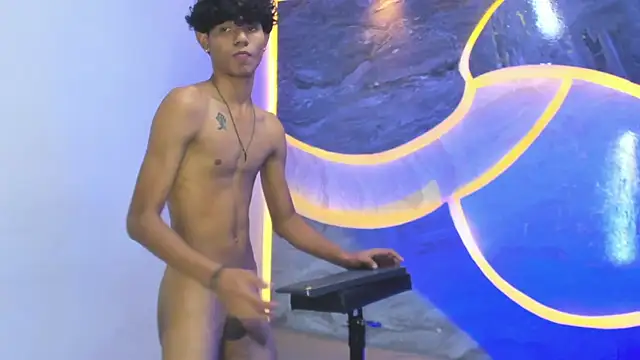 Sex_Boy_33_ live sex cam