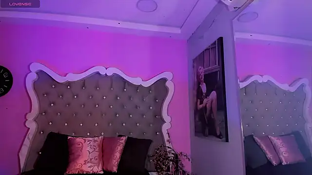 LeslieAmor1 live sex cam