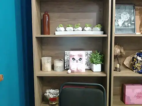 divina_kira's cam snapshot