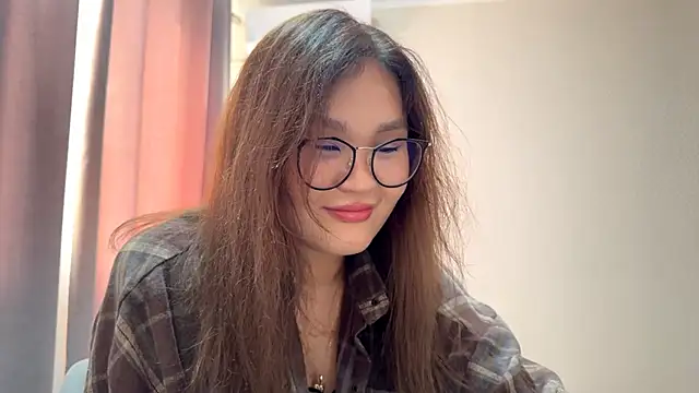 HoneyKitsu's cam snapshot