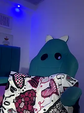 _vaiolet_owo's cam snapshot