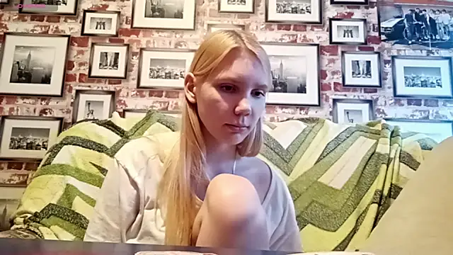 EvieBaggette's cam snapshot