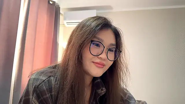 HoneyKitsu's cam snapshot