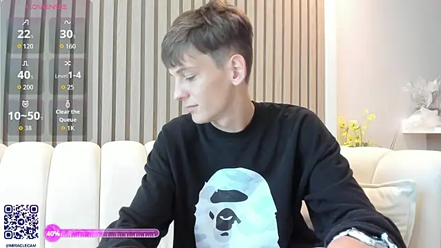 MiracleCam live sex cam