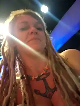 Horny_hippie's cam snapshot