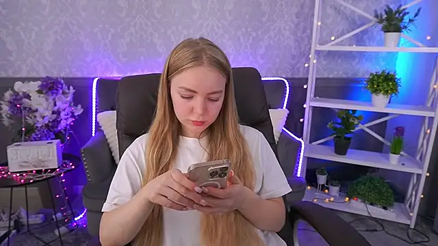 EmilySunshineS's cam snapshot