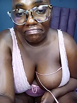 TheSpiceyQueen's cam snapshot