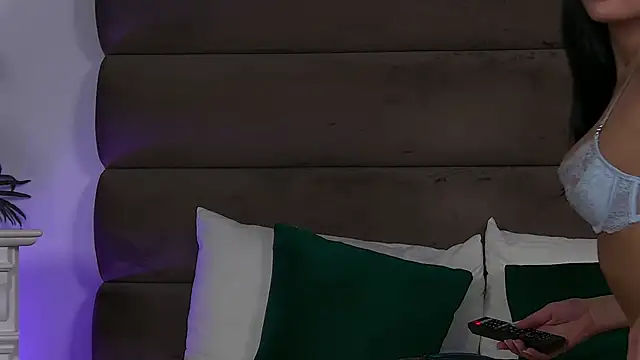 SelenaKys's cam snapshot