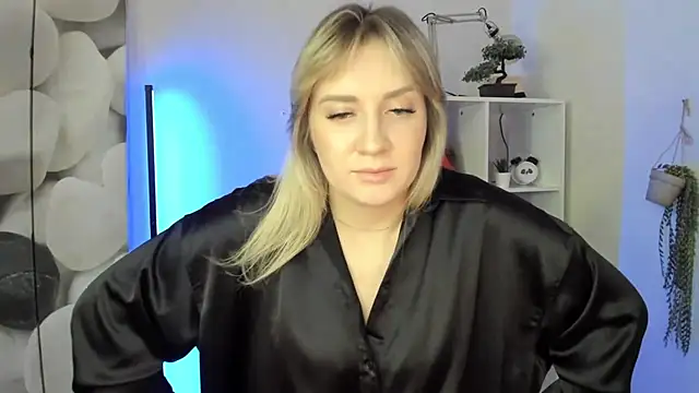 AlisaCam24's cam snapshot