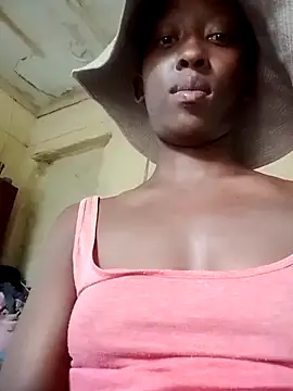 PetiteSquirtQueen's cam snapshot