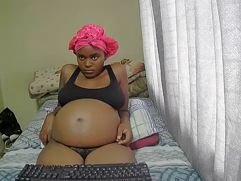 PregiiCaramellxx's cam snapshot