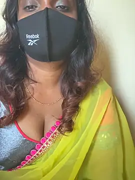 Queen-dhivya's cam snapshot