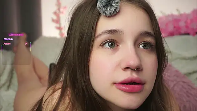 AmiLewis's cam snapshot