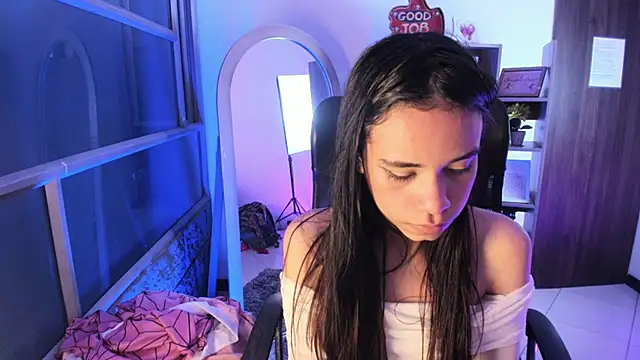 Jasmin_Skinny's cam snapshot