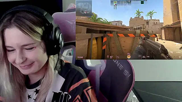 VladaLevine's cam snapshot