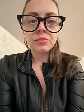 ladywithbigass live sex cam