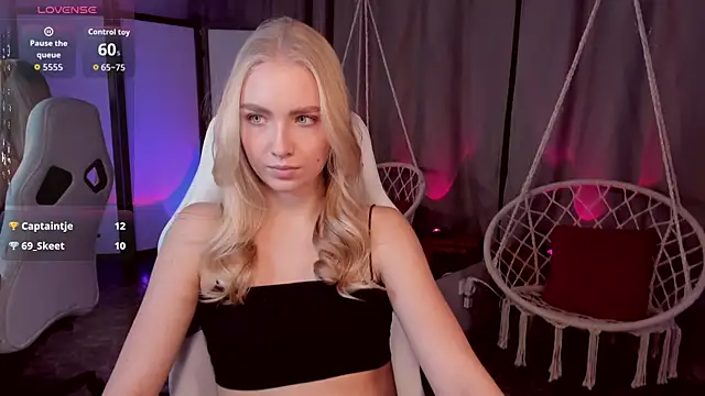 TessaGrays's cam snapshot