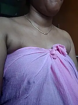 Tamilnandhini's cam snapshot