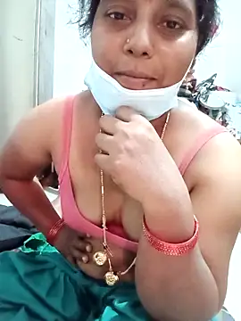 TeluguCuplehyd's cam snapshot