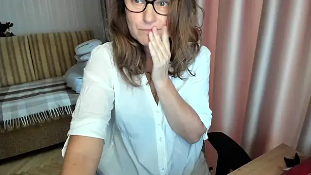 lauraoven's cam snapshot