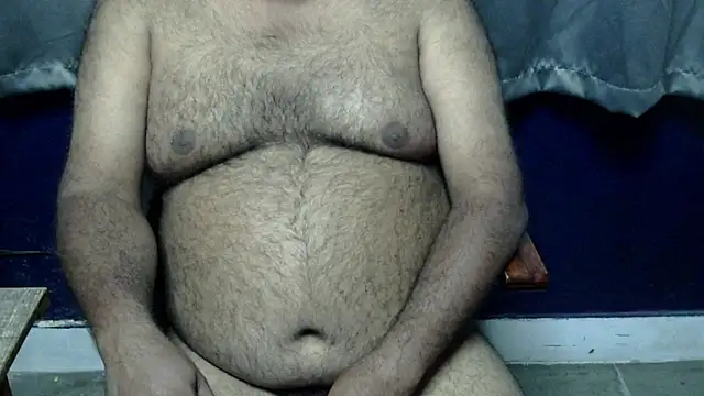 hairysubcub_70's cam snapshot