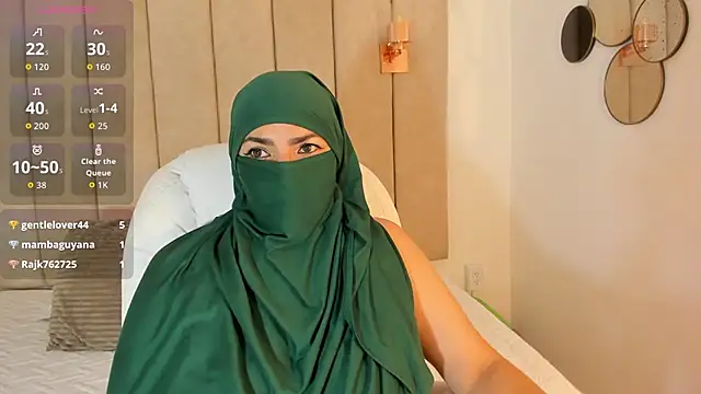 _naylaa_'s cam snapshot