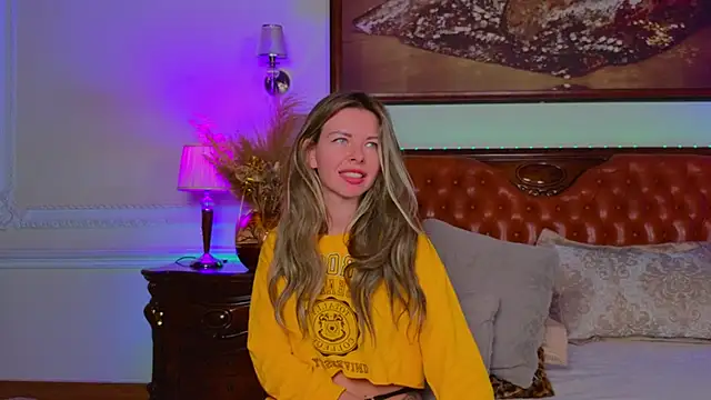 Real_Tini's cam snapshot