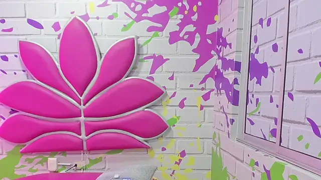 Bella_Cuttee's cam snapshot