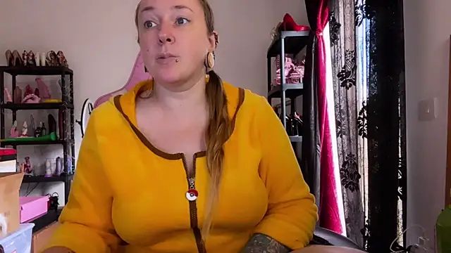 kisicaxx's cam snapshot