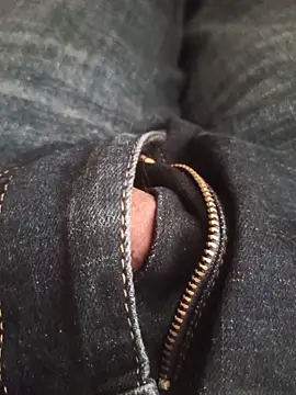 Gujjuuboys's cam snapshot