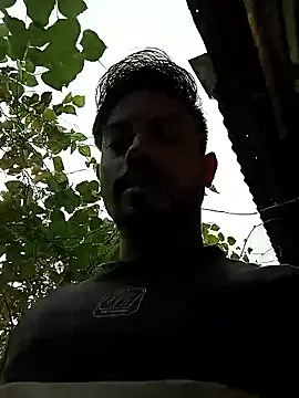 X-_boy's cam snapshot