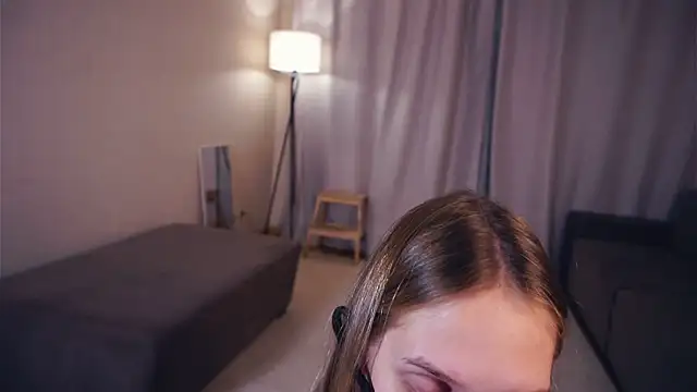 NadinePogar live sex cam