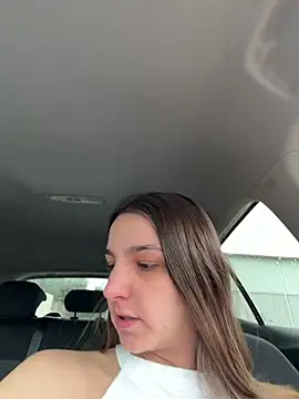 DoriDeluxe66 live sex cam