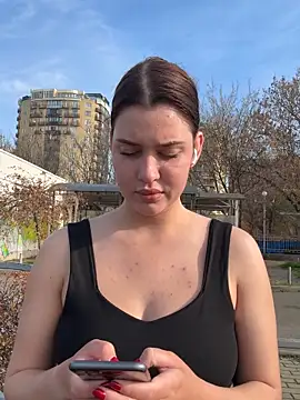 KikiWatson live sex cam