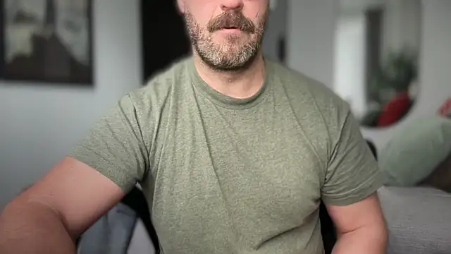 Mr_Beef live sex cam