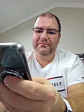 Andrew1900529 live sex cam