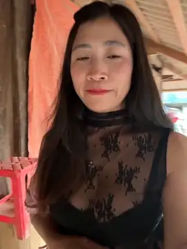 ThiHa003 live sex cam