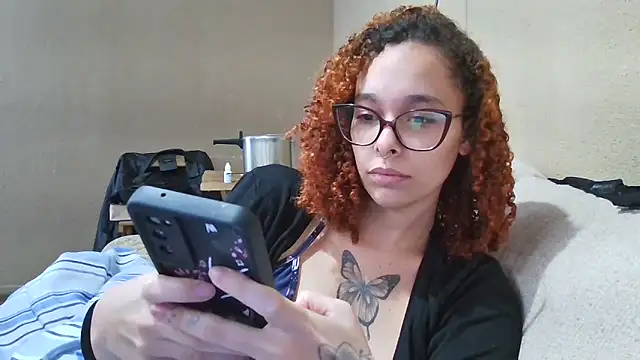 dominamoon_ live sex cam