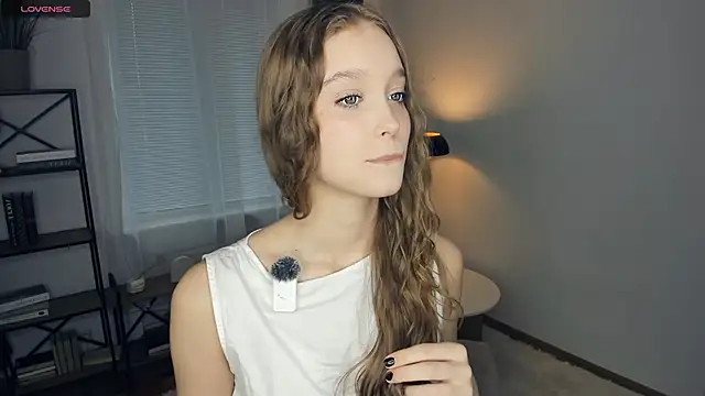 SerrenaAa live sex cam