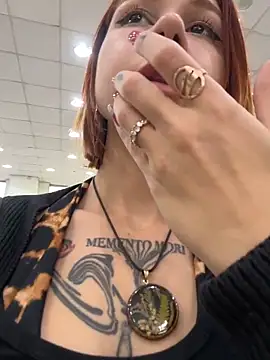 RosieSecret live sex cam