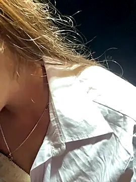 nachi-baby's cam snapshot