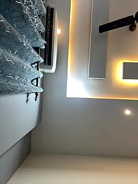 19teen-Riya live sex cam