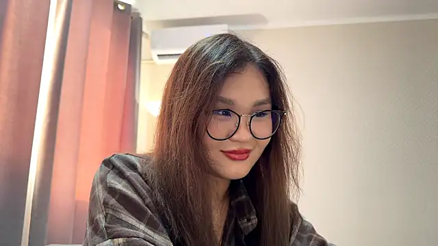 HoneyKitsu's cam snapshot