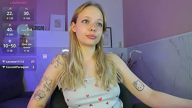 lucy_loy's cam snapshot